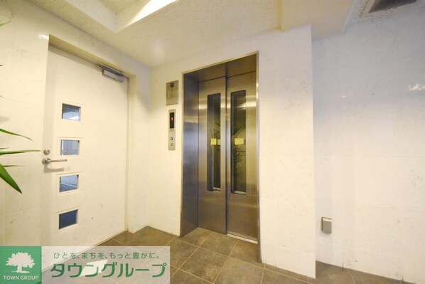 カスタリア新富町IIIの物件内観写真